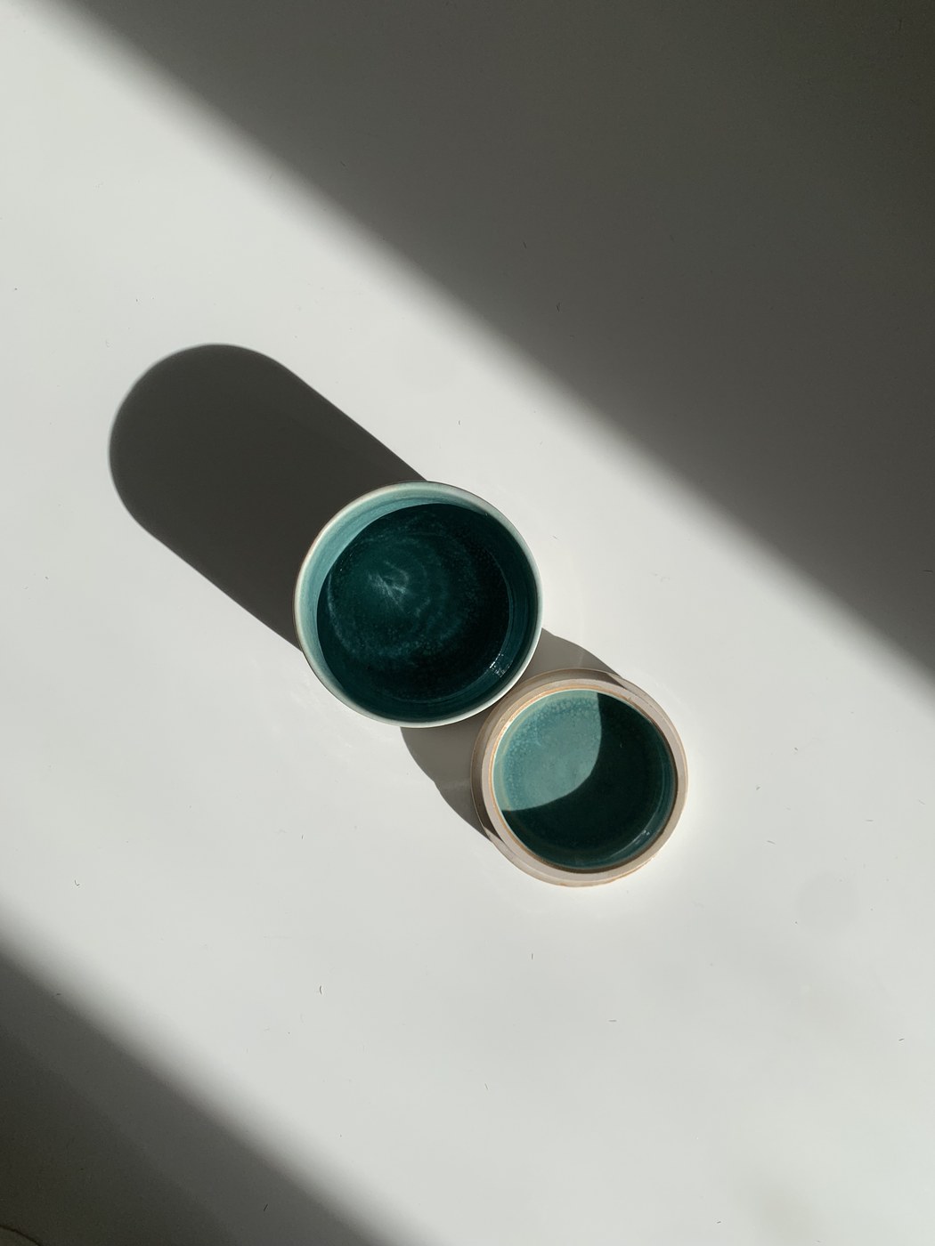 Handmade wheel-thrown stoneware ceramic by Studio Ceramix, London