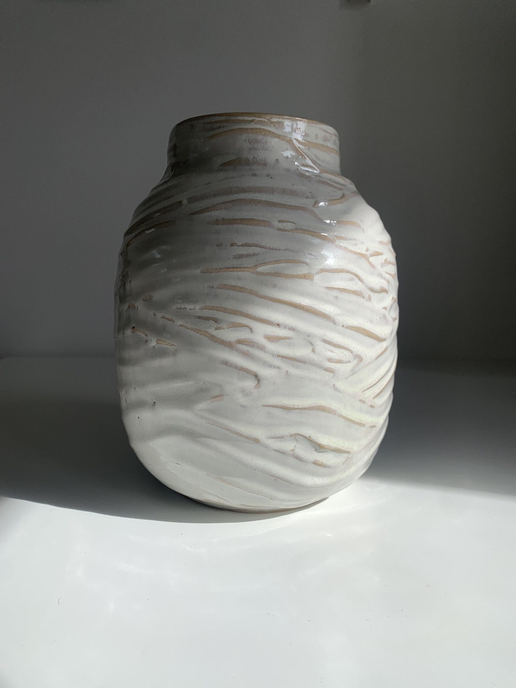 Handmade wheel-thrown stoneware ceramic by Studio Ceramix, London