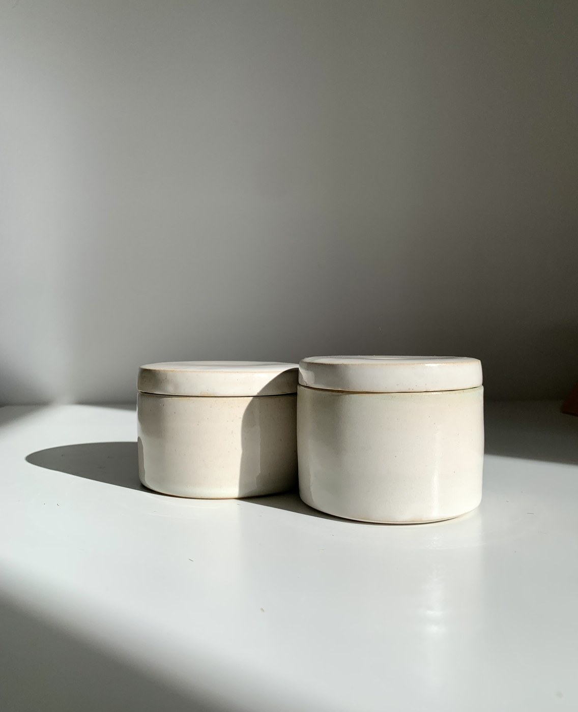 Handmade wheel-thrown stoneware ceramic by Studio Ceramix, London