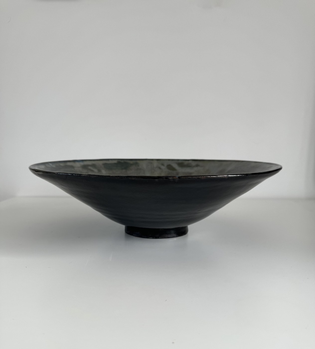 Handmade wheel-thrown stoneware ceramic by Studio Ceramix, London