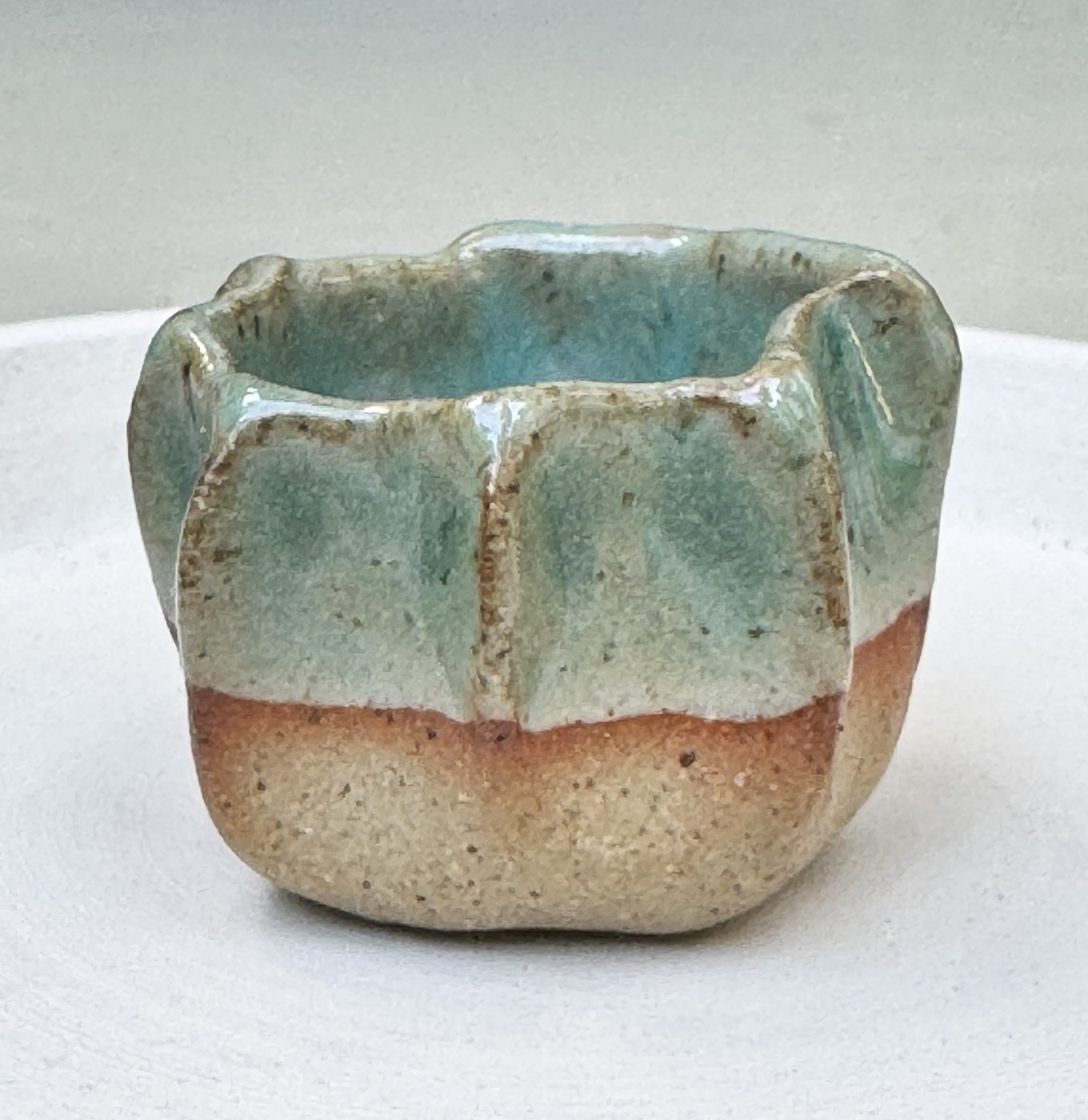 Handmade wheel-thrown stoneware ceramic by Studio Ceramix, London